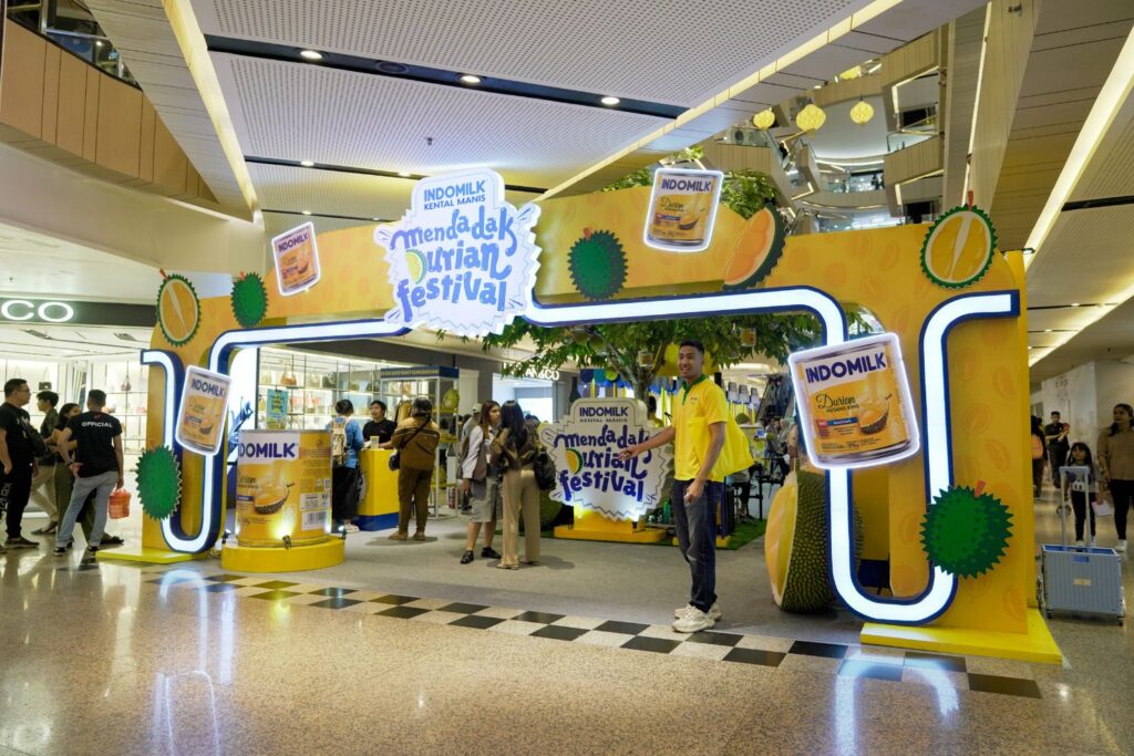 mall atrium event